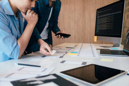 编程开发者的数字化工作世界 从肩部视角看代码与设计的融合